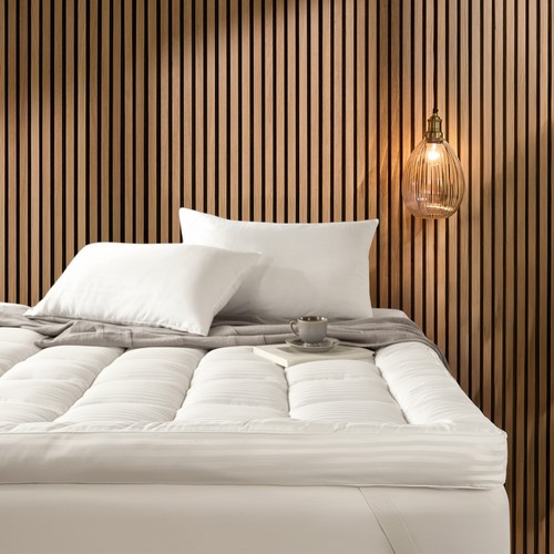 Luxurious hotel mattress - luxurious,